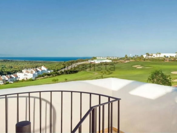 ÁTICO 1ª LÍNEA DE GOLF ALCAIDESA CON PRECIOSAS VISTAS AL MAR Y MONTAÑA Piso San Roque